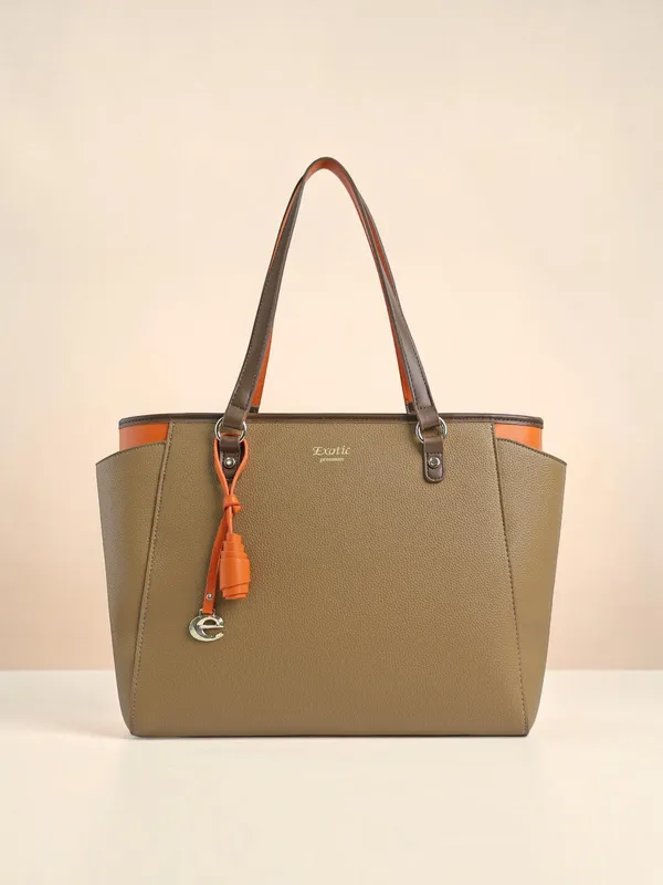 Exotic_Amara_Structured_Black_Tote_Bag_Khaki