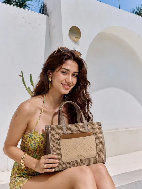 Exotic_Calyra_Women_S_Houndstooth_Handbag_Brown