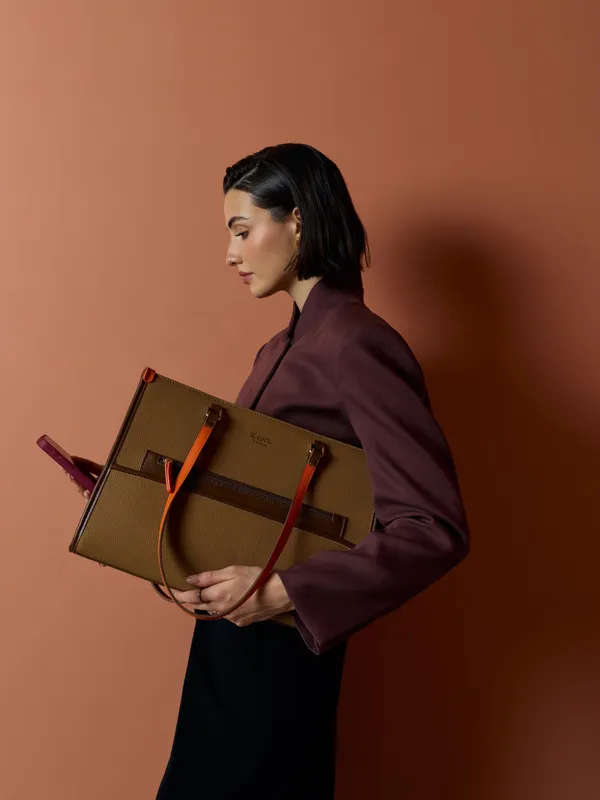 Exotic_Aria_Tote_Handbag_With_Laptop_Compartment_Khaki