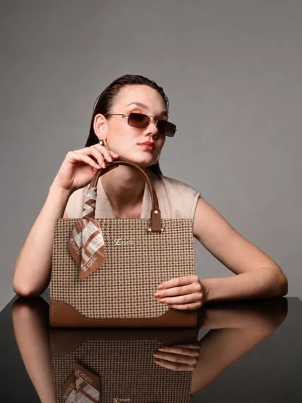 Exotic_Charme_Houndstooth_Dual_Tone_Sling_Cum_Handbag_Brown