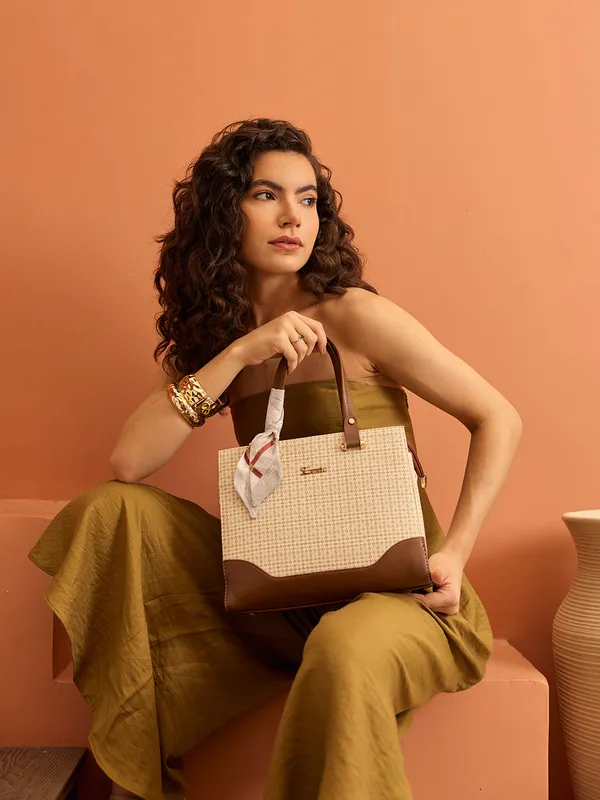 Exotic_Charme_Houndstooth_Dual_Tone_Sling_Cum_Handbag_Cream