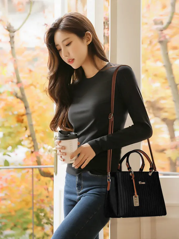 Exotic_Women_S_Striped_Line_Handbag_Black
