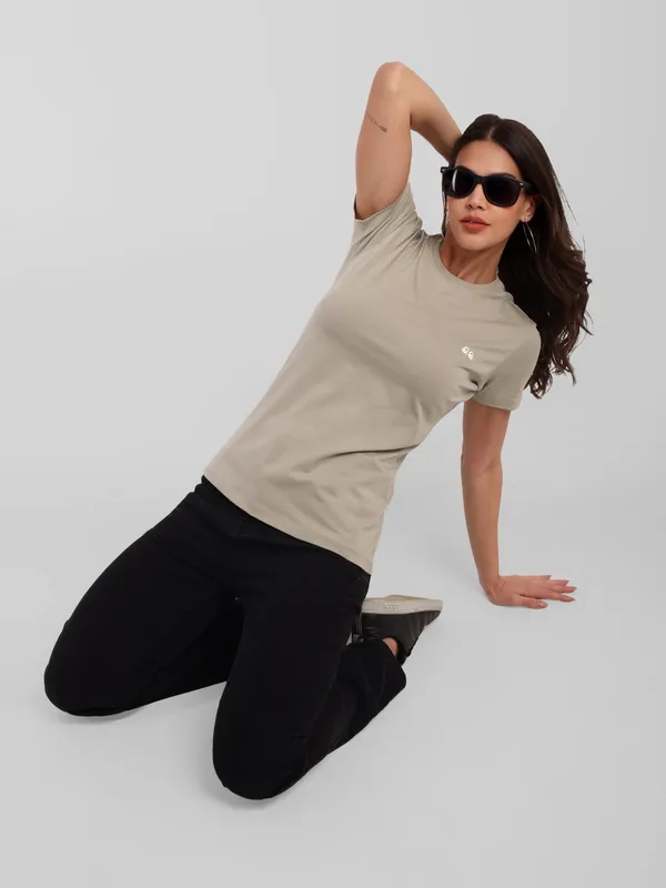 Women_S_Classic_Organic_Cotton_Anti_Stain_Anti_Odour_Round_Neck_T_Shirt_Beige
