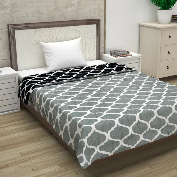 _Microfibre_Mild_Winter_110_GSM_Reversible_Single_Bed_Quilt_Comforter_Blanket_-_(Black_and_Grey,_Abstract)
