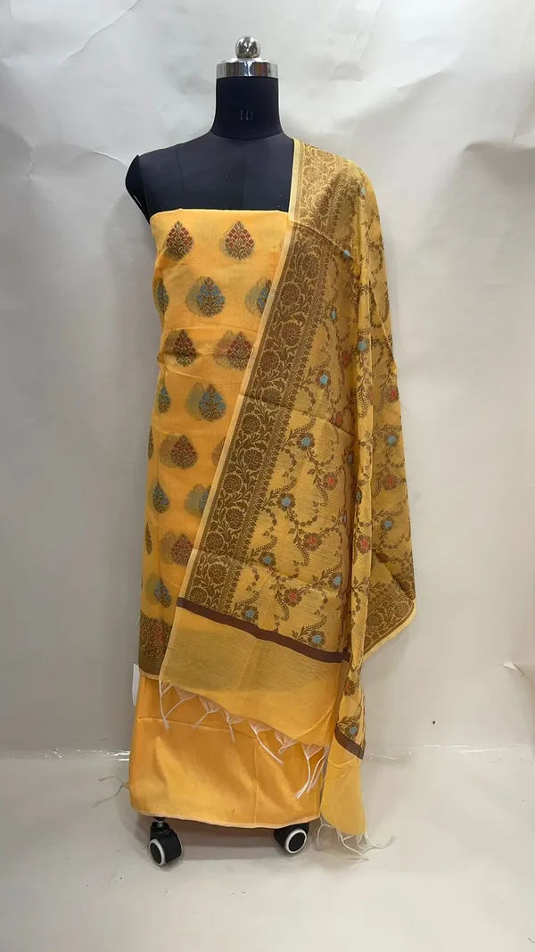 Humairah_Present_Yellow_Cotton_Resham_Copper_Zari__3pcs_Suit_Set_accompanied_with_Plain_Bottom_and_Top_Mina_Resham_Boota_with_Yellow_Jaal_Dupatta