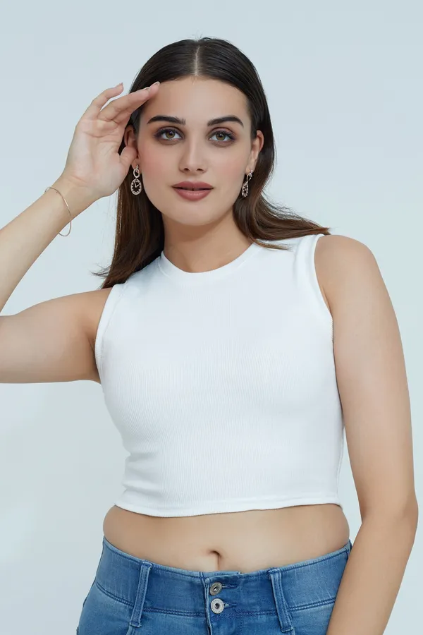 White_Sleeveless_Ribbed_Round_Neck_Slim_Fit_Collarless_Casual_Tank_Top_For_Women