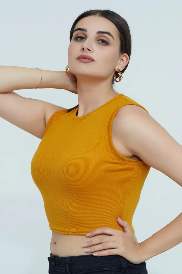 Yellow_Sleeveless_Ribbed_Round_Neck_Slim_Fit_Collarless_Casual_Tank_Top_For_Women