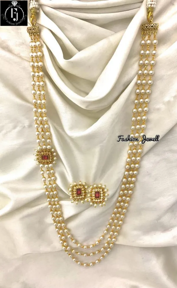 EVANI_DELICATE_ONE_SIDE_PENDANT_3_LAYERED_PEARL_MALA_WITH_STUD_EARRING