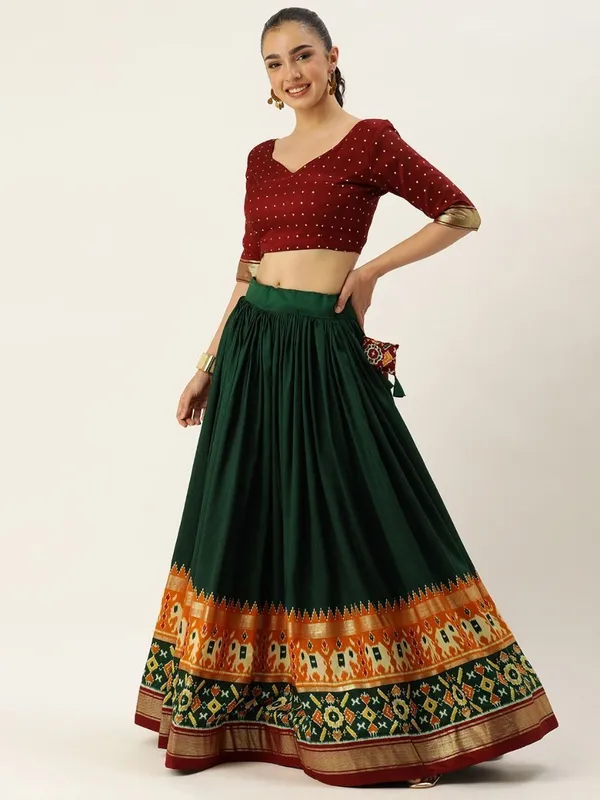 Green_Premium_&_Elegant_Dola_Silk_Lehenga_Choli_For_Women