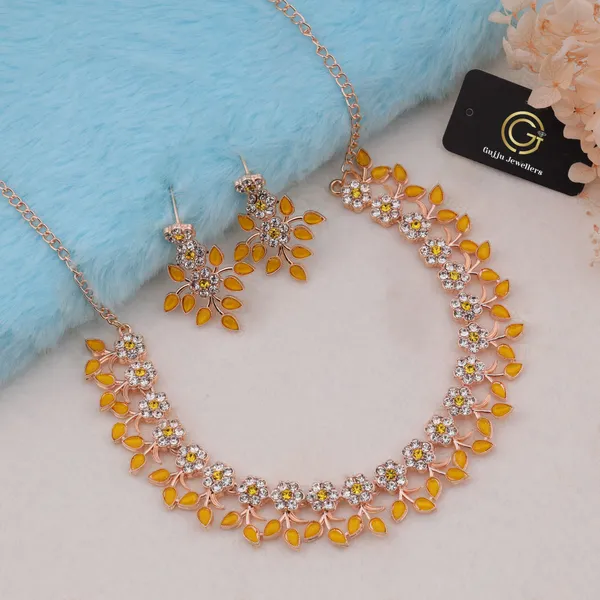Gujju_Latest_Necklace_Set_With_Earrings_For_Girls_And_Women