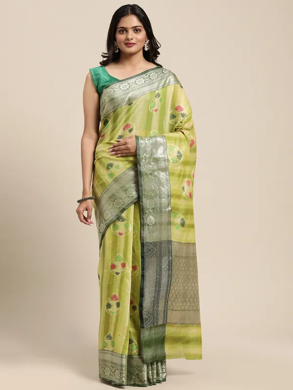 Green_Matka_Silk/Silk_Blend_Banarasi_Sarees_For_Women