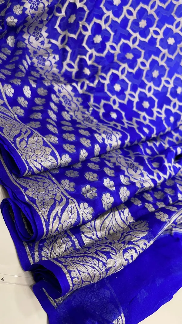 Humairah_Presents_Pure_Handloom_Blue_Chiffon_Koniya_Zari_Geometrical_Jaal_with_Skirt_Zari_Border_with_Blue_Blouse