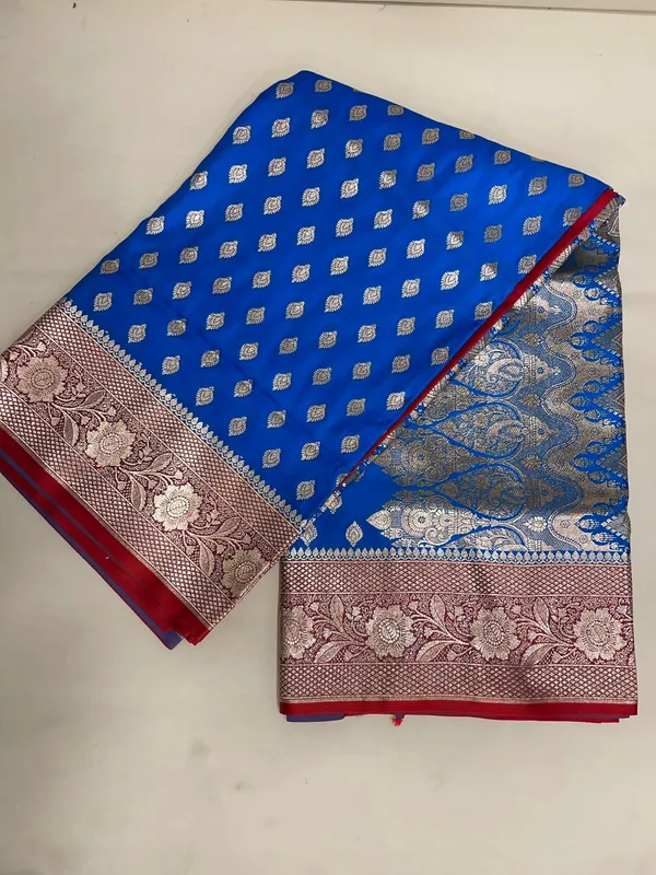 Humairah_Presents_Blue_Katan_Silk_Floral_Zari_Booti_with_Contrast_Red_2D_Silver_Zari_Border_with_Red_Blouse