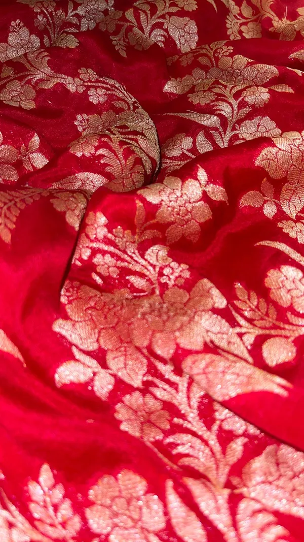 Humairah_Presents_Pure_Handloom_Rose_Pink_Contrast_Chiffon_Alfi_Gold_Zari_Jaal_and_Banarasi_Zari_Border_Saree_with_Rose_Pink_Blouse