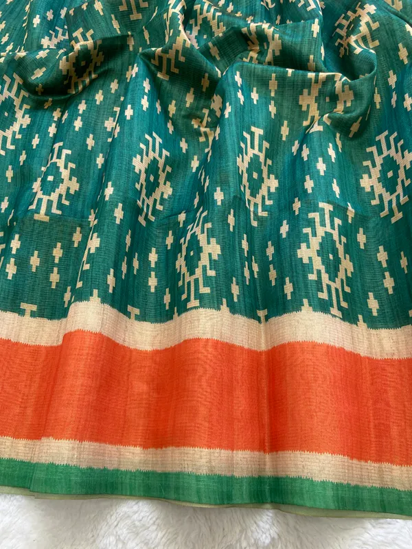 Durga_Green_–_Shakti_Navratri_Special_|_Soft_Tussar_Silk_Saree_with_Print,_Zari_Line_Saree_&_Print_Blouse_with_Tassels