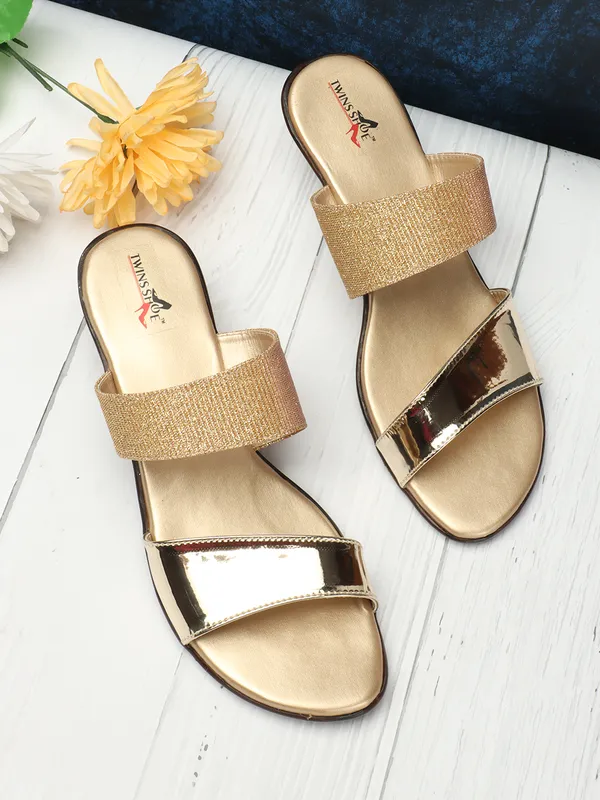 Ethnic_Shine_Dual_Strap_Heels_(Gold)