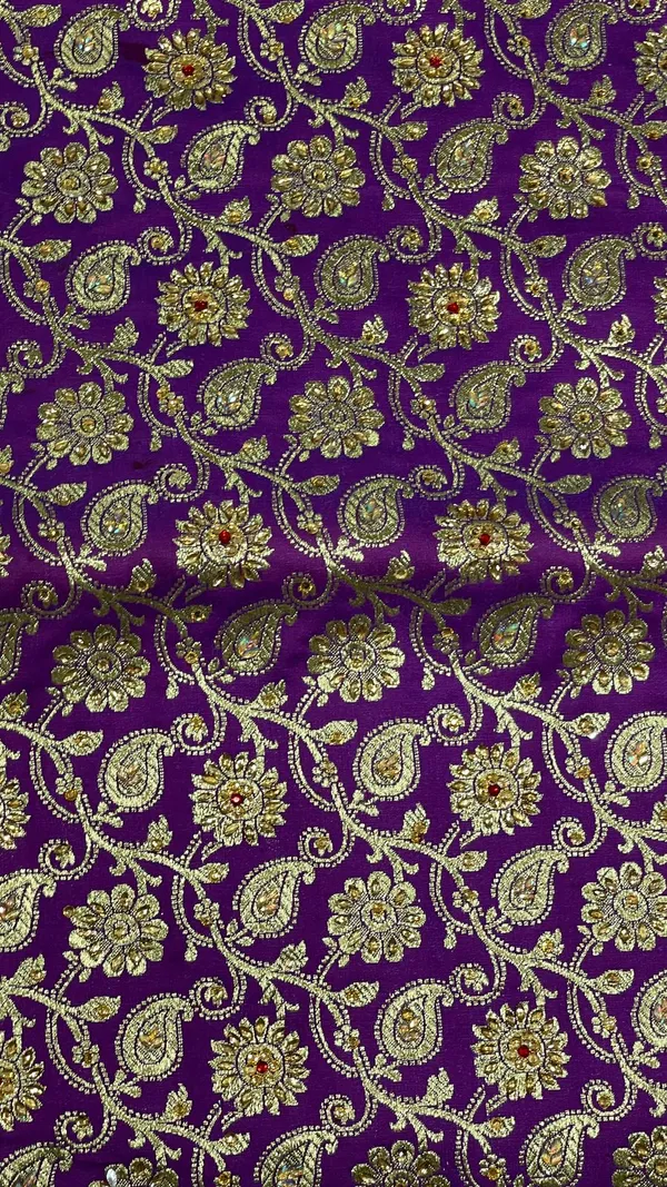 Humairah_Presents_Purple_Stone_Work_Golden_Zari_Booti_Floral_Jaal_with_Paisely_Contrast_Red_Boota_Pallu_Zari_Border_and_Red_Blouse_Banarasi_Saree