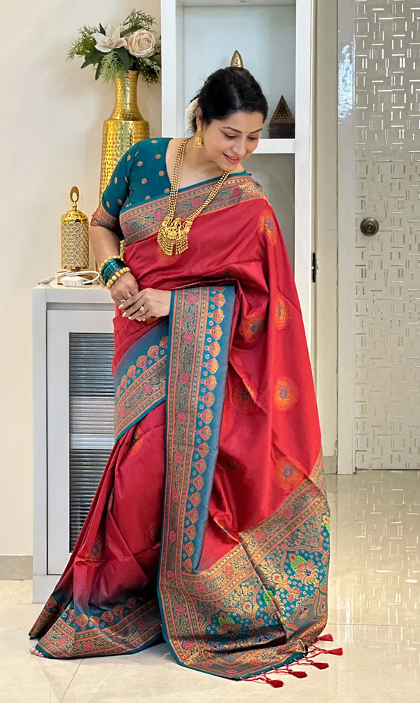 Jenni_Red_–_Wedding_Special_|_Premium_Soft_Banarasi_Silk_Saree_with_Weaving_Pattern,_Pallu_&_Border,_Weaving_Blouse_with_Tassels