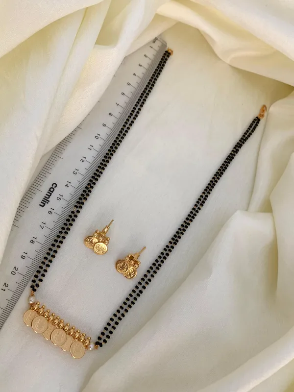 Aavani_Lakshmi_coin_Pendant_Mangalsutra_set