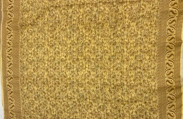 Humairah_Presents_Pure_Handloom_Yellow_Chiffon_Floral_Digital_Print_Boota_with_Paisley_Copper_Zari_Border_and_Yellow_Blouse