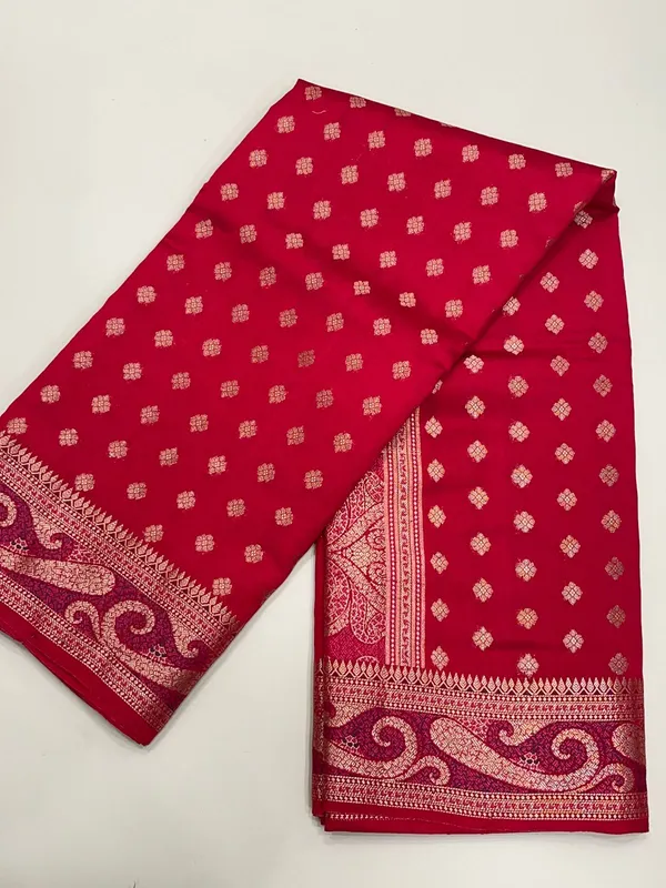 Humairah_Pure_Handwoven_Red_Chiniya_Silk_Gold_Zari_Booti_Paisley_Mina_Anchal_with_Paisley_Mina_Zari_Border_Banarasi_Saree_with_Red_Blouse_piece