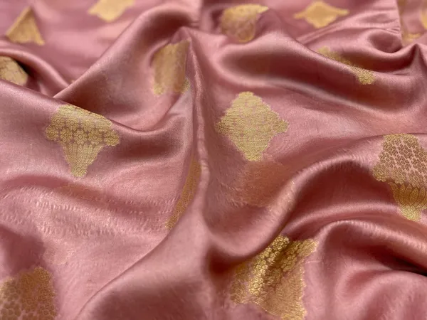 Humairah_Pure_Handloom_Mauve_Dupion_Silk_Golden_Zari_Floral_Boota_with_Skirt_Silver_Mina_Zari_Border_and_Mauve_Blouse