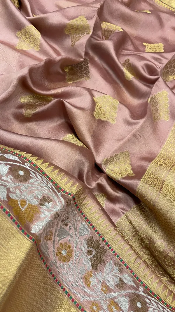 Humairah_Pure_Handloom_Mauve_Dupion_Silk_Golden_Zari_Floral_Boota_with_Skirt_Silver_Mina_Zari_Border_and_Mauve_Blouse