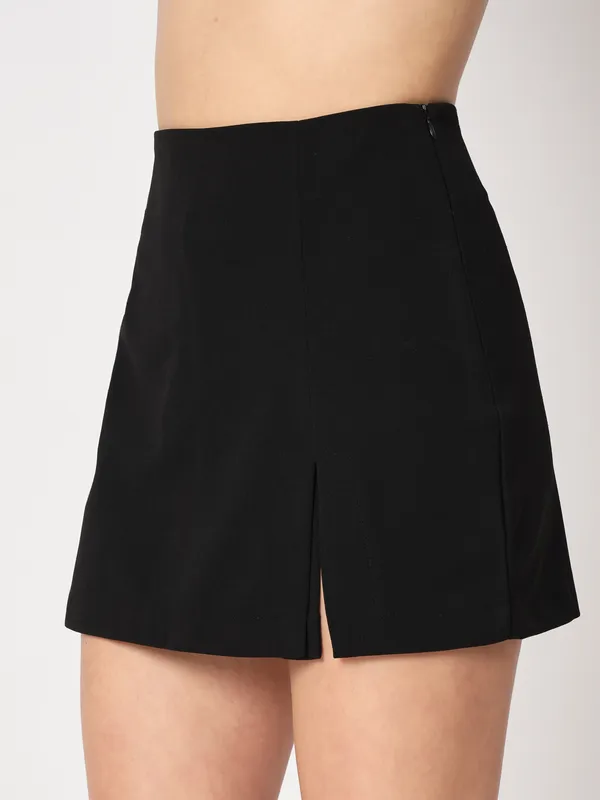 Zastraa_Black_Side_Slit_Scuba_Mini_Skorts