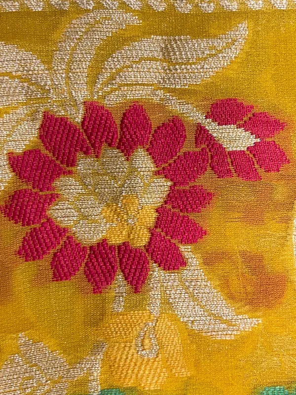 Humairah_Presents_Pure_Handloom_Yellow_Chiffon_Resham_Zari_Chunri_Booti_Skirt_Paithani_Border_with_Contrast_Pink_Pallu_and_Pink_Blouse