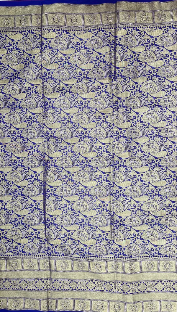 Humairah_Presents_Pink_Katan_Silk_Golden_Zari_Chunri_Booti_with_Contrast_Blue_Paisley_Pallu_and_Skirt_Zari_Border_with_Blue_Blouse
