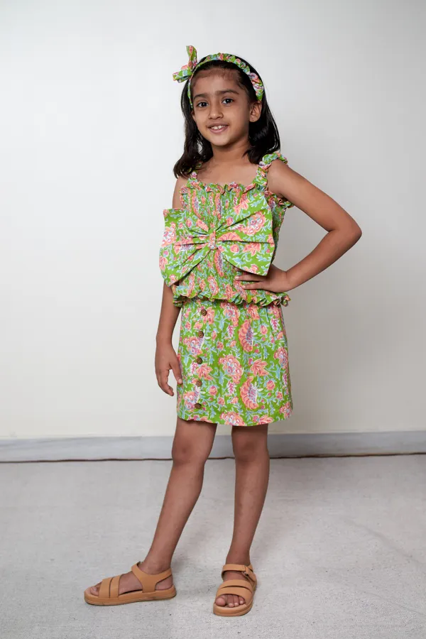 Green_Co-ord_Set_for_Girls_|_Printed_Cotton_Skirt_And_Bow_Top