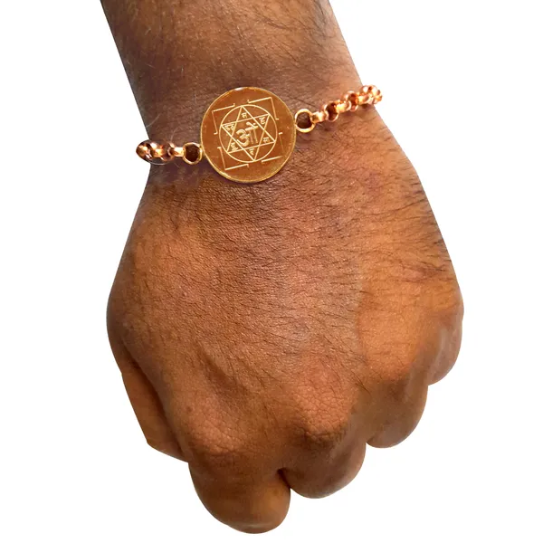 Sudarshana_Yantra_Hand_Crafted_Copper_Chain_Bracelet_Adjustable_Sudarshan_Chakra_Kappu_Kankanam_For_Men_And_Women