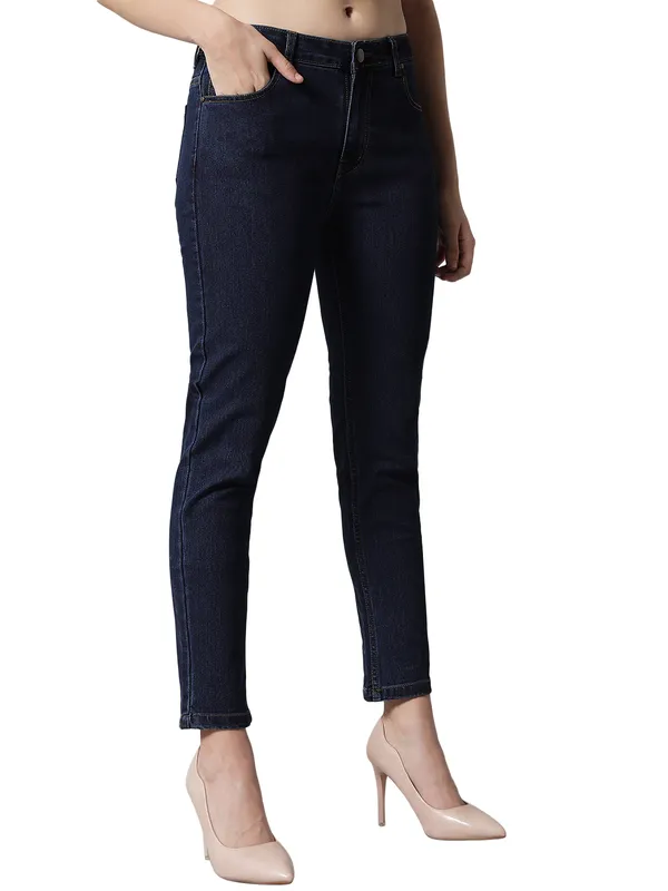 Blue_Jeans__Comfortable,_Stylish_And_Trendy_Casual_Wear