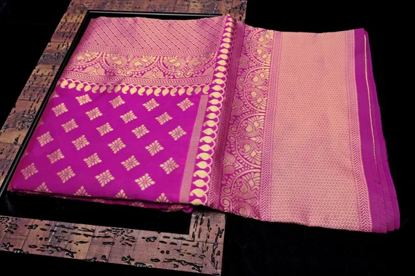 Pink_Woven_Banarasi_Silk_Blend,_Jacquard_Saree_with_Saree_Cover