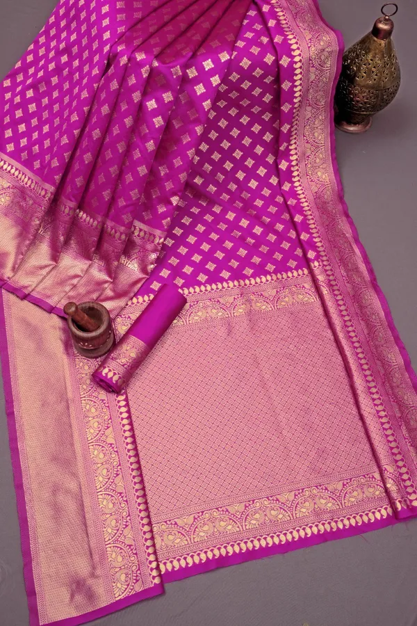 Pink_Woven_Banarasi_Silk_Blend,_Jacquard_Saree_with_Saree_Cover