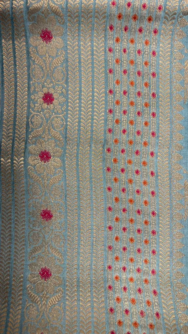 Humairah_Pure_Handwoven_Sea_green_Chiniya_Silk_Gold_Floral_Zari_Booti_with_Minakari_Zari_Border_Banarasi_Saree_with_Sea_green_Blouse_piece