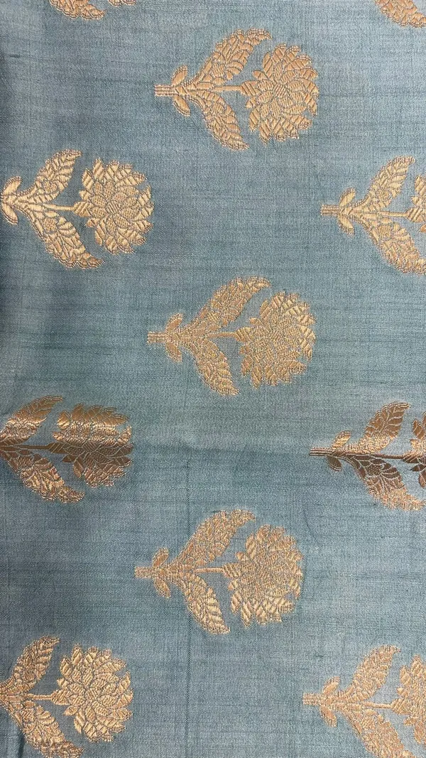 Humairah_Pure_Handwoven_Sea_green_Chiniya_Silk_Gold_Floral_Zari_Booti_with_Minakari_Zari_Border_Banarasi_Saree_with_Sea_green_Blouse_piece