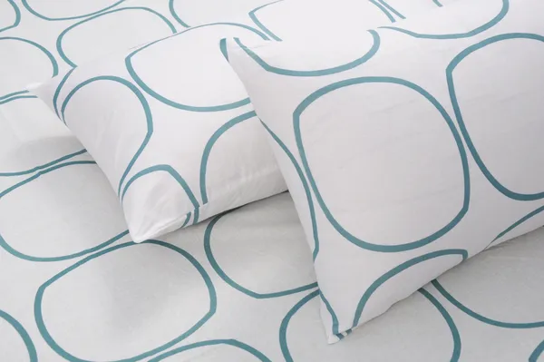 144_TC_Geometric_King_Size_Bedsheet_Cotton_with_2_Pillow_Covers_|_108_x_108_inches_|_White_(Blue_Circles)