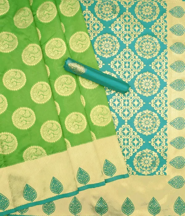 Green_Woven_Kanjivaram_Silk_Saree_with_Saree_Cover