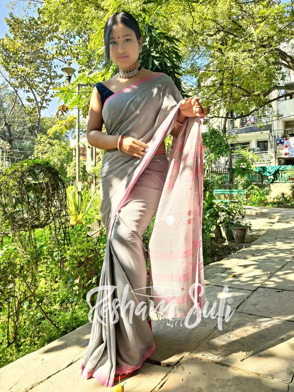 Grey_&_Pink_Handwoven_Cotton_Jamdani_Saree-Mitti_Ke_Phool