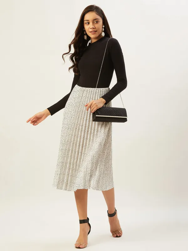 White_Cotton_Blend_Polka_Print_Casual_Flared_Skirt_For_Women