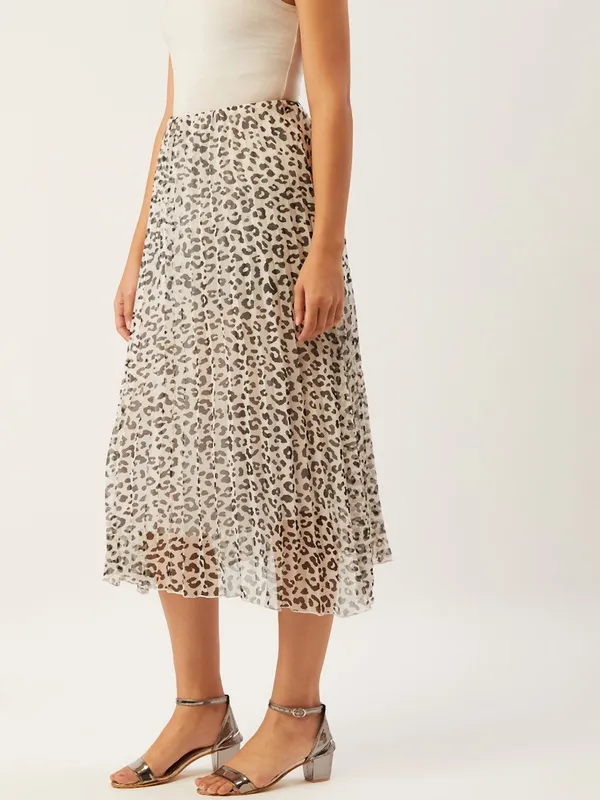 White_&_Black_Cotton_Blend_Animal_Print_Casual_Flared_Skirt_For_Women