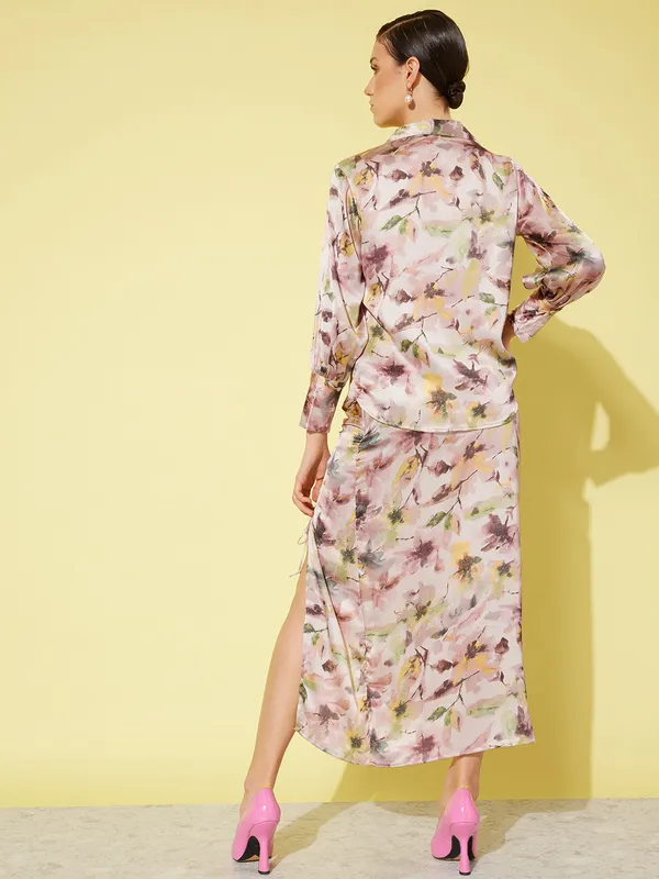 Beige_Silk_Blend_Floral_Print_Beach_Wear_Gathered_Skirt_For_Women