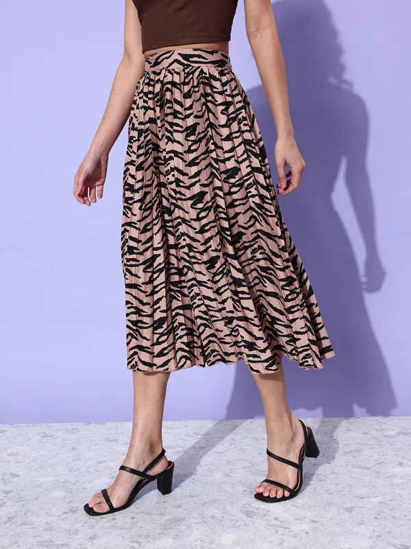 Brown_Crepe_Animal_Print_Casual_Pleated_Skirt_For_Women