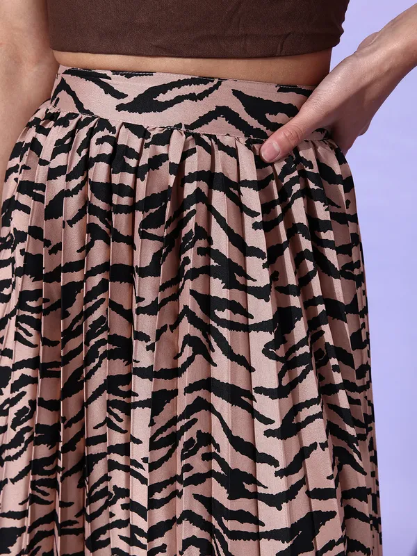 Brown_Crepe_Animal_Print_Casual_Pleated_Skirt_For_Women