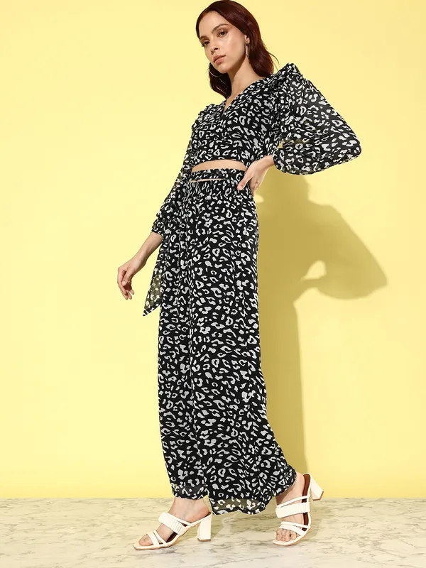 Black__White_Animal_Printed_V-Neck_Top_With_Palazzos_Co-Ords_Set