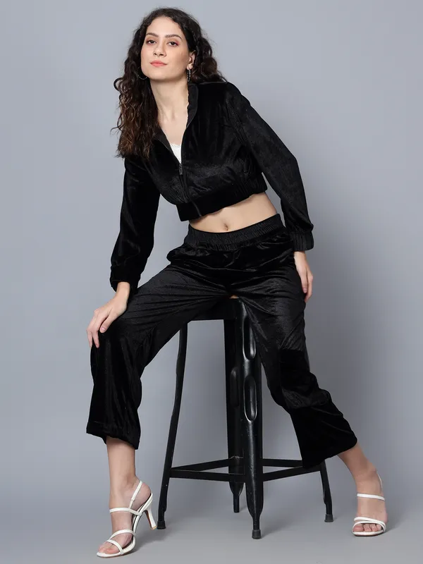 Women_Velvet_Black_Shirt_Collared_Crop_Jacket_With_Trousers_Co-ords_Set