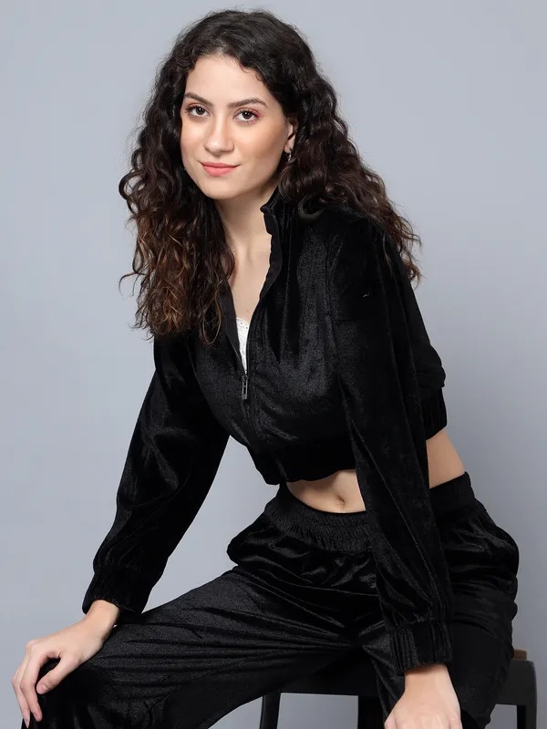 Women_Velvet_Black_Shirt_Collared_Crop_Jacket_With_Trousers_Co-ords_Set