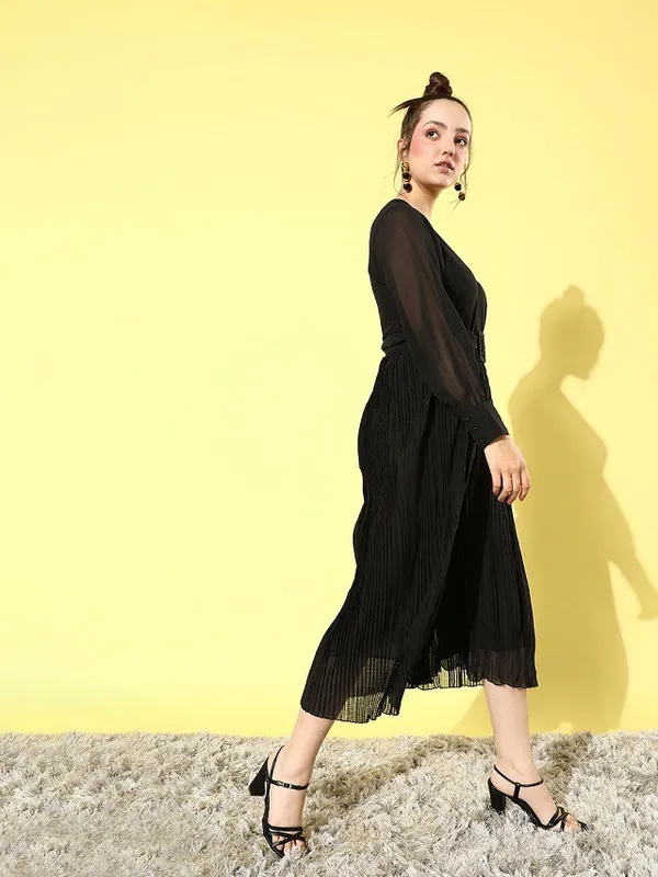 Black_Polyester_Solid_Casual_Jumpsuit_For_Women