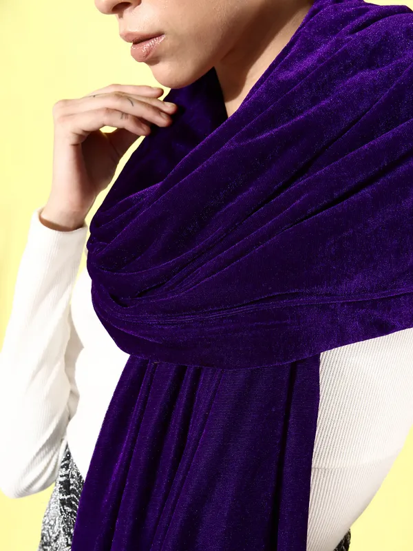 Purple_Velvet_Solid_Muffler_For_Women
